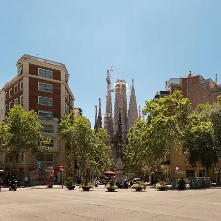 U-nique Gaudi Iii *